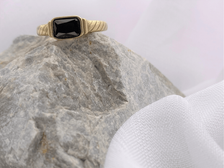 ONYX Ring